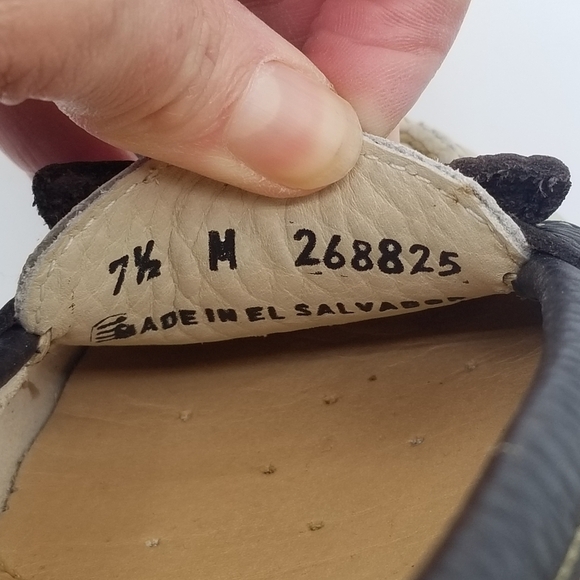 L.L. Bean Pebbled Leather Tan Bow Loafers size 7.5 - Picture 3 of 15